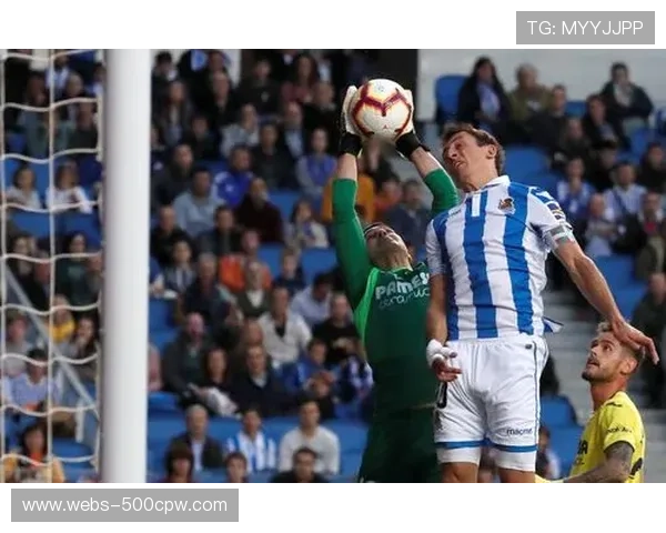 比利亚雷亚尔开场闪电战奠定胜局，米卡塔泽一射一传