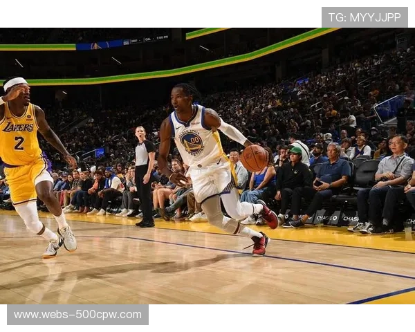 爵士主场迎战国王，季后赛希望渺茫力争荣誉