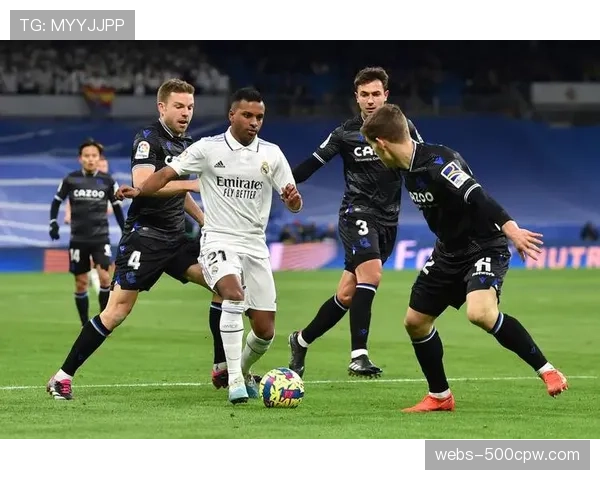 战术复盘：解析巴萨为何能在国家德比中限制皇马的快速推进